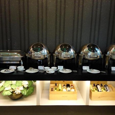 Hotel Kan Yeik Thar Yangon Ngoại thất bức ảnh