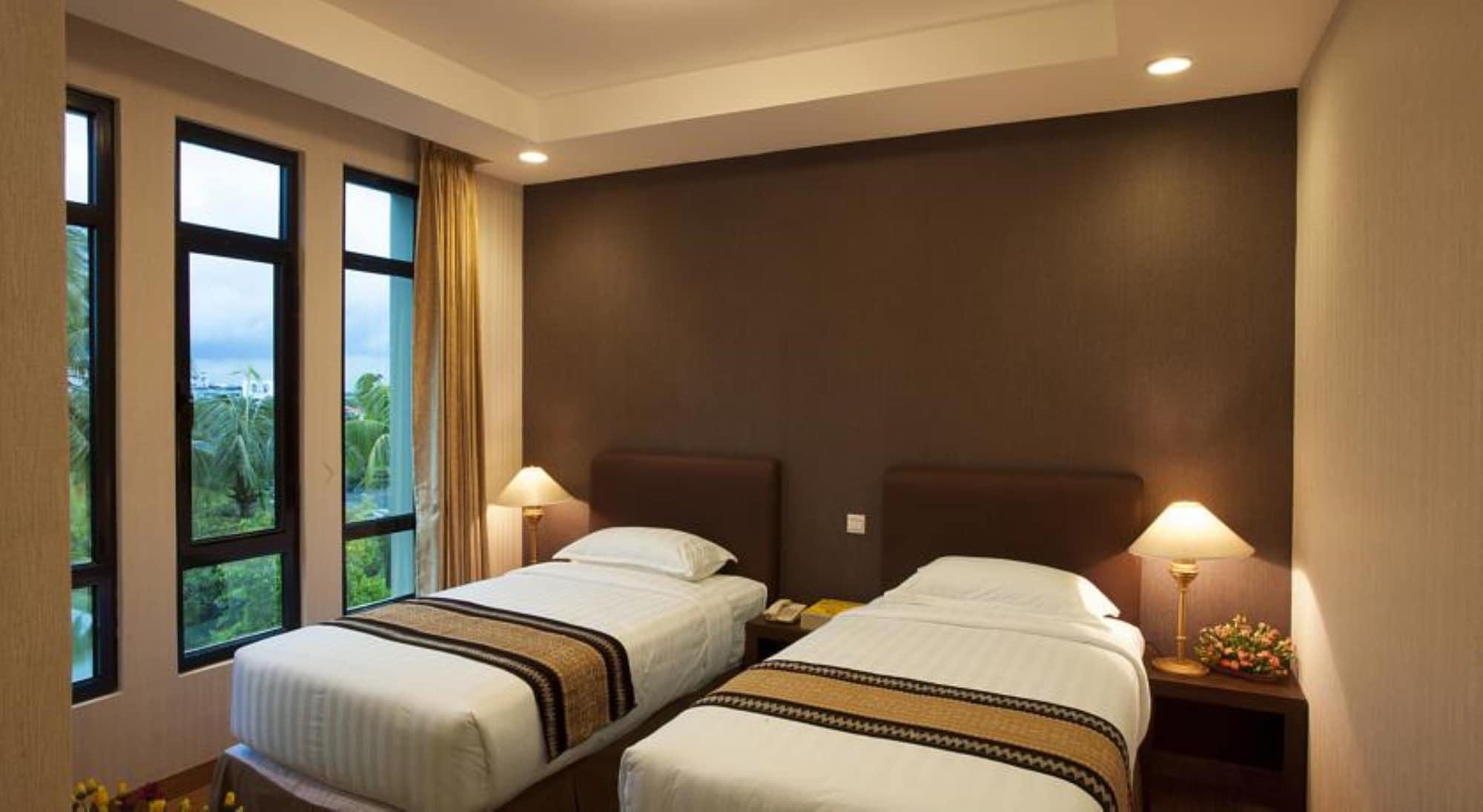 Hotel Kan Yeik Thar Yangon Ngoại thất bức ảnh