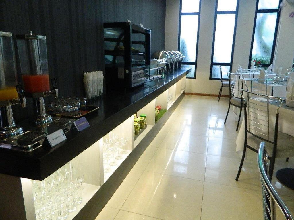 Hotel Kan Yeik Thar Yangon Ngoại thất bức ảnh