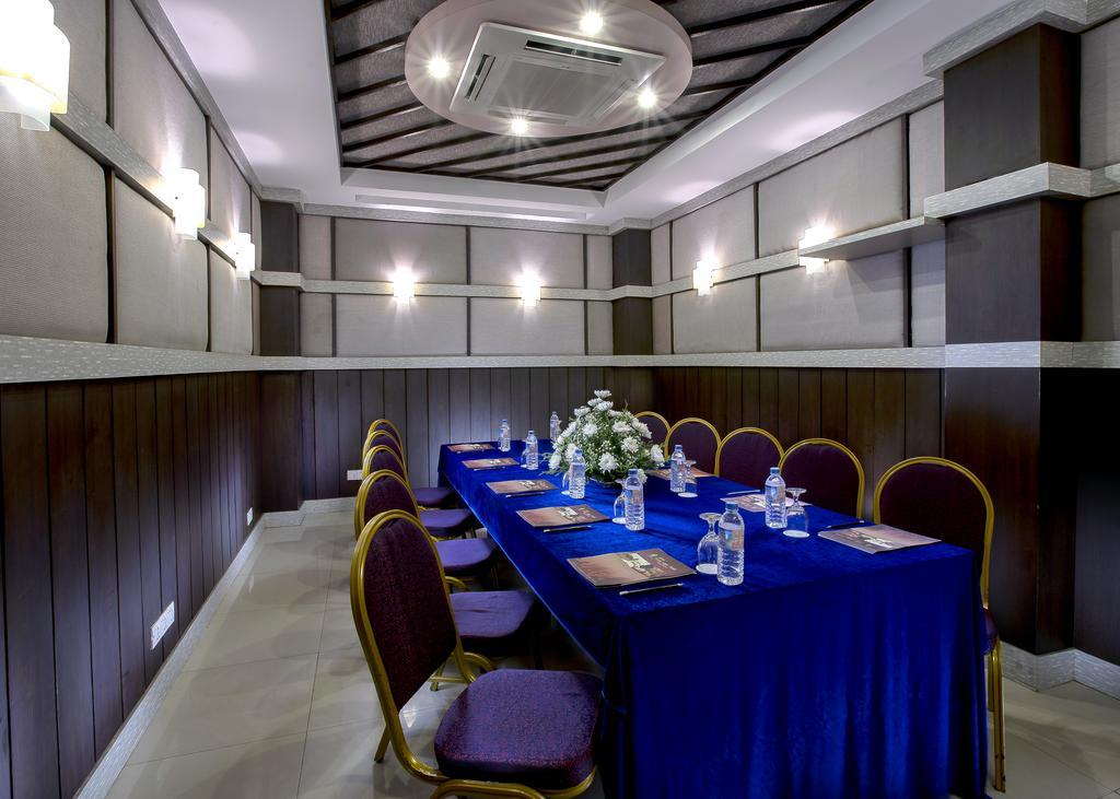 Hotel Kan Yeik Thar Yangon Ngoại thất bức ảnh