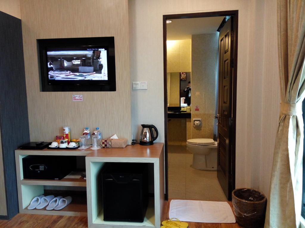 Hotel Kan Yeik Thar Yangon Ngoại thất bức ảnh