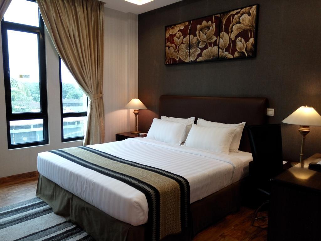 Hotel Kan Yeik Thar Yangon Ngoại thất bức ảnh