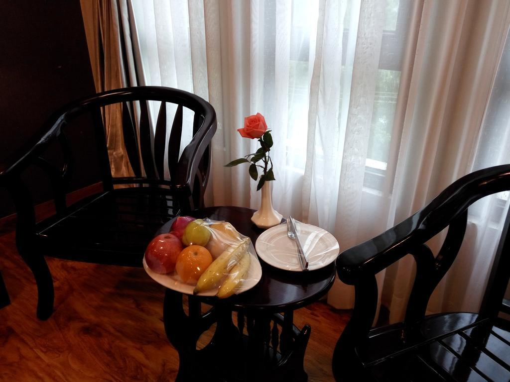 Hotel Kan Yeik Thar Yangon Ngoại thất bức ảnh